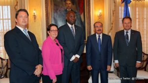 President of the Dominican Republic, Mr. Danilo Medina and Governor Holiday-001